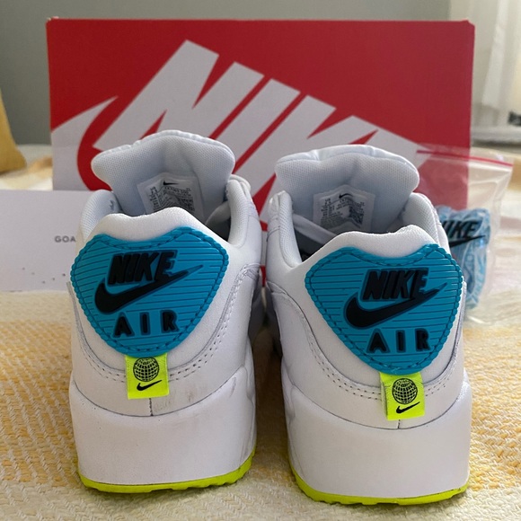 Nike Air Max 90 Worldwide - Picture 6 of 9